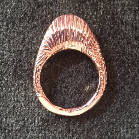 Dream Collective - Golden Mollusk Ring - Picture 2 of 3